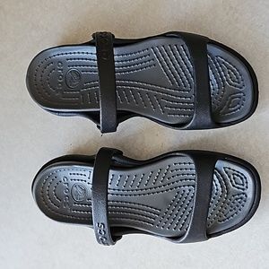 Crocs Cleo Sandals New Without Tags Size 6
